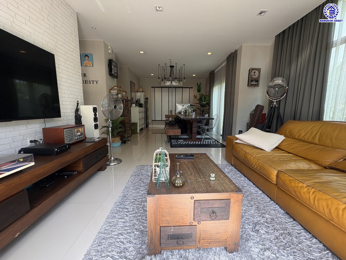 *****บ้านเดี่ยวมือสอง โครงการ เศรษฐสิริ แจ้งวัฒนะ-ประชาชื่น เนื้อที่ 56.2 ตร.ว. พื้นที่ใช้สอย 165 ตร.ม. ฟังก์ชัน 3 ห้องนอน 3 ห้องน้ำ 2 ที่จอดรถ พร้อมเข้าอยู่ หน้าโครงการติดถนนใหญ่ เชื่อมต่อถนนงามวงศ์วาน ใกล้จุดขึ้นทางด่วน "แจ้งวัฒนะ"