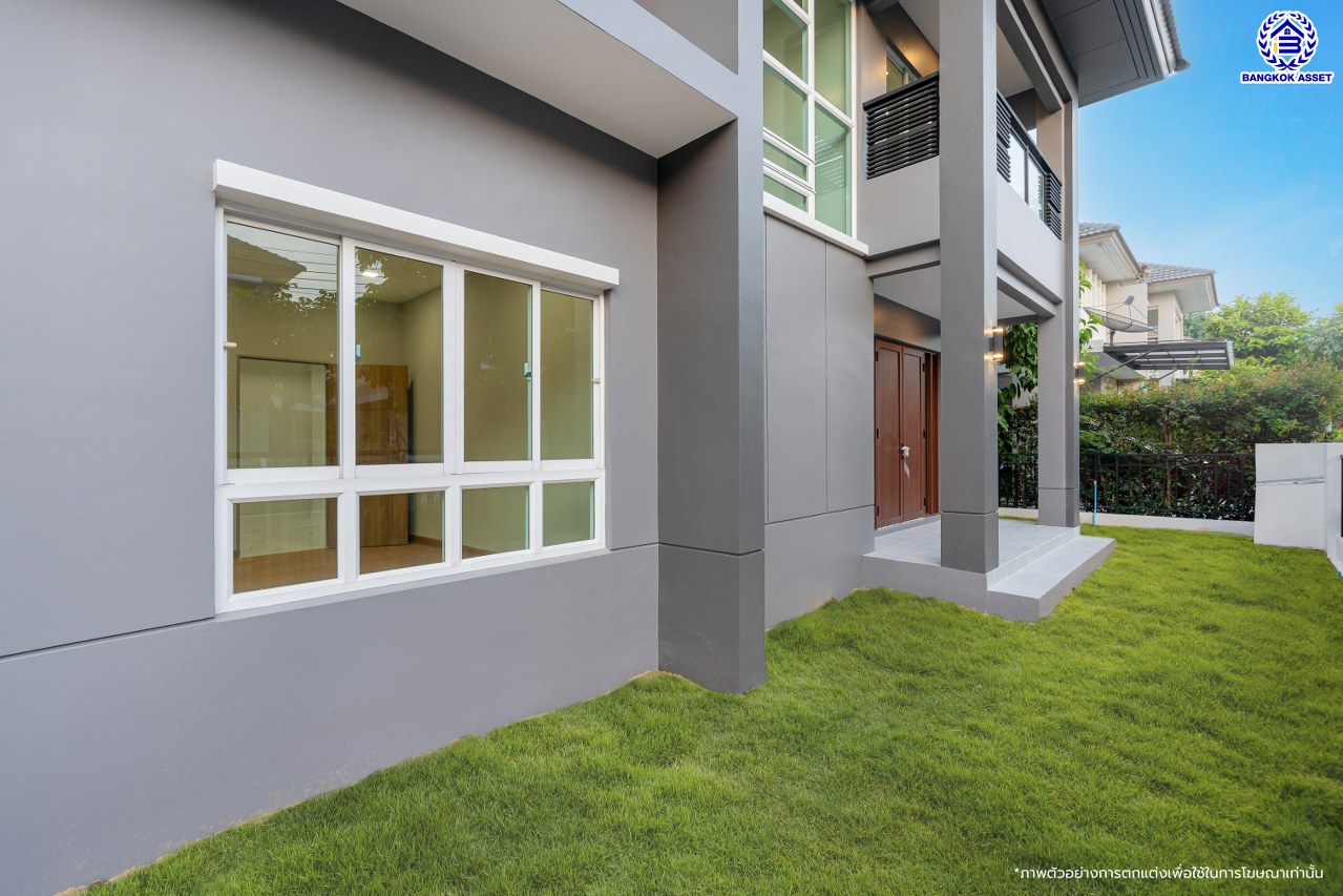 บ้านมือสองตกแต่งใหม่ โครงการ บางกอก บูเลอวาร์ด สาทร-ปิ่นเกล้า จาก SC ASSET เนื้อที่ 72.7 ตร.ว. บนพื้นที่ใช้สอยกว่า 330.08 ตร.ม. ฟังก์ชัน 4 ห้องนอน 4 ห้องน้ำ จอดรถได้ 3 คัน บนทำเลใจกลางราชพฤกษ์ ใกล้ห้างเซ็นทรัล เวสต์วิลล์, ทางพิเศษประจิมรัถยา พร้อมเชื่อมสู่สาทร-ปิ่นเกล้า ได้อย่างรวดเร็ว