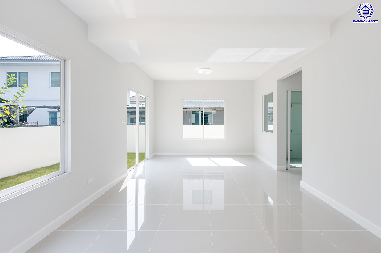 บ้านมือสองตกแต่งใหม่ สังคมคุณภาพแบรนด์ LH โครงการ อินนิซิโอ ปิ่นเกล้า-วงแหวน เนื้อที่ 50.2 ตร.ว. พื้นที่ใช้สอย 135.52 ตร.ม. ฟังก์ชัน 3 ห้องนอน 2 ห้องน้ำ 1 ที่จอดรถ บนทำเลเดินทางสะดวก เชื่อมต่อทั้งปิ่นเกล้า-ศาลายา ใกล้เซ็นทรัลเวสต์เกต รถไฟฟ้าสายสีม่วง "สถานีตลาดบางใหญ่" และทางด่วน "กาญจนาภิเษก"