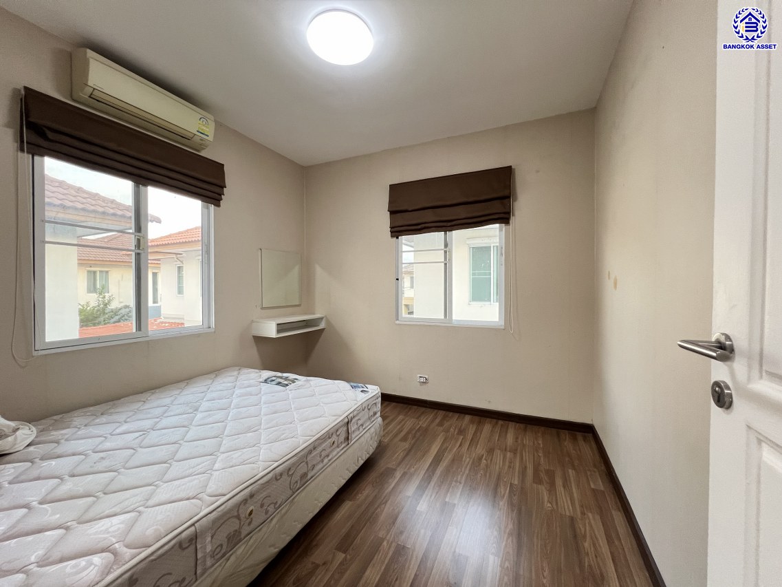 *****บ้านเดี่ยวมือสอง โครงการ ฮาบิเทีย ราชพฤกษ์ หลังมุม จากแบรนด์คุณภาพ Sansiri เนื้อที่ 50 ตร.ว. พื้นที่ใช้สอย 140 ตร.ม. ฟังก์ชัน 3 ห้องนอน 2 ห้องน้ำ จอดรถได้ 2 คัน บนทำเลติดถนนใหญ่345 พร้อมเชื่อมสู่ราชพฤกษ์, แจ้งวัฒนะ และติวานนท์ ฯลฯ ได้อย่างรวดเร็ว ใกล้ทางด่วน "ศรีสมาน" และรายล้อมด้วยสิ่งอำนวยความสะดวกครบ