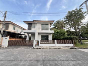 *****บ้านเดี่ยวมือสอง โครงการ ฮาบิเทีย ราชพฤกษ์ หลังมุม จากแบรนด์คุณภาพ Sansiri เนื้อที่ 50 ตร.ว. พื้นที่ใช้สอย 140 ตร.ม. ฟังก์ชัน 3 ห้องนอน 2 ห้องน้ำ จอดรถได้ 2 คัน บนทำเลติดถนนใหญ่345 พร้อมเชื่อมสู่ราชพฤกษ์, แจ้งวัฒนะ และติวานนท์ ฯลฯ ได้อย่างรวดเร็ว ใกล้ทางด่วน "ศรีสมาน" และรายล้อมด้วยสิ่งอำนวยความสะดวกครบ