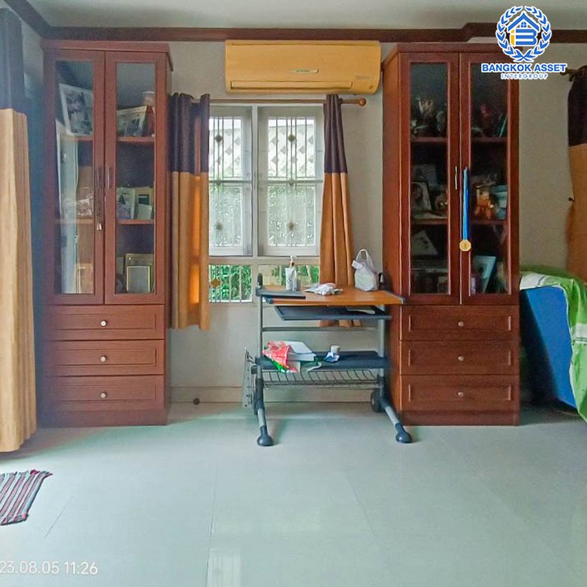 *****บ้านแฝดมือสองนนทบุรี โครงการ ชวนชื่น ปิ่นเกล้า-วงแหวน เนื้อที่กว้าง 37.80 ตร.ว. พื้นที่ใช้สอย 130 ตร.ม. ฟังก์ชัน 3 ห้องนอน 2 ห้องน้ำ 1 ที่จอดรถ แถมฟรี! เครื่องปรับอากาศ, เครื่องทำน้ำอุ่น  บ้านสภาพดี บนทำเลแห่งการเดินทาง เชื่อมต่อถนนกาญจนาภิเษก, ถนนนครอินทร์, ถนนรัตนาธิเบศร์ จองเลย!