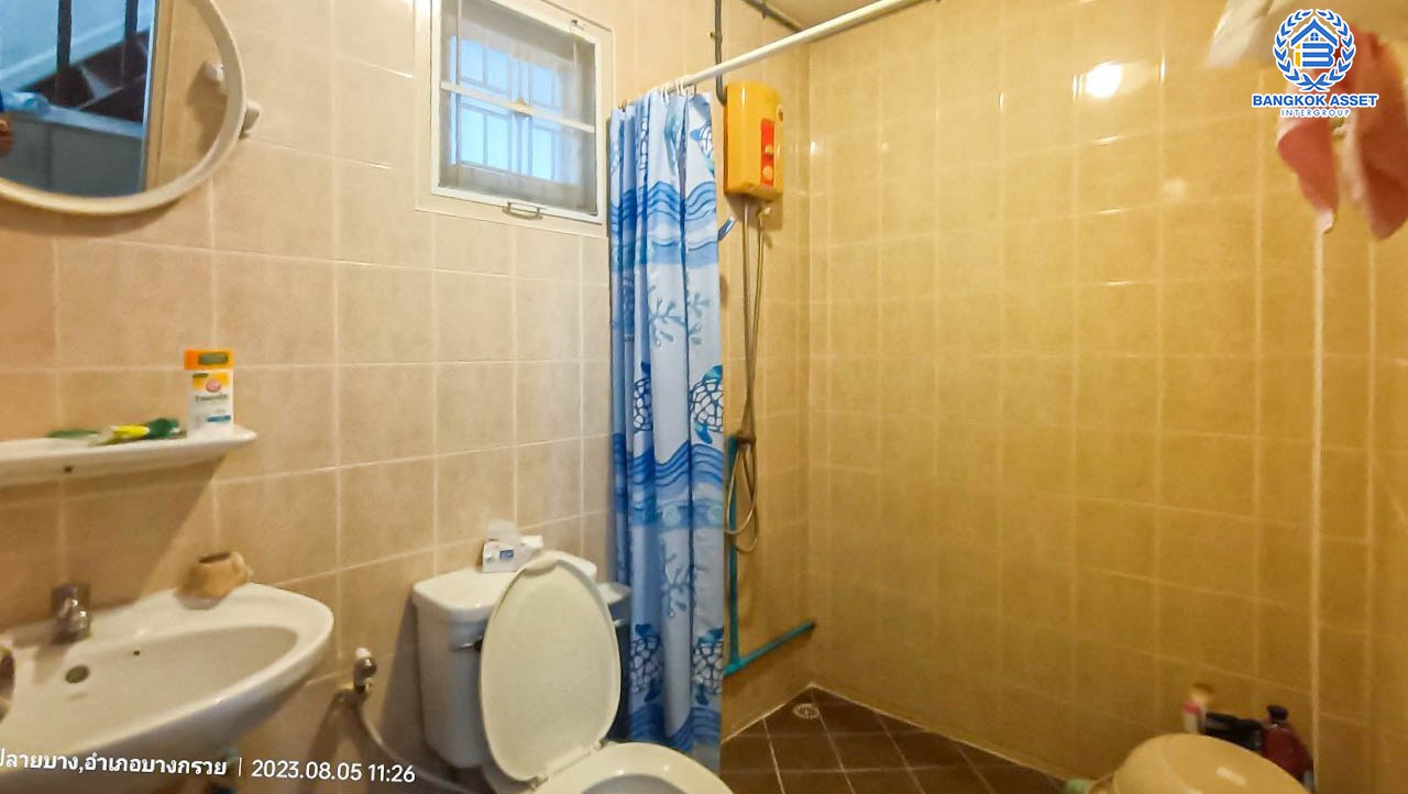 *****บ้านแฝดมือสองนนทบุรี โครงการ ชวนชื่น ปิ่นเกล้า-วงแหวน เนื้อที่กว้าง 37.80 ตร.ว. พื้นที่ใช้สอย 130 ตร.ม. ฟังก์ชัน 3 ห้องนอน 2 ห้องน้ำ 1 ที่จอดรถ แถมฟรี! เครื่องปรับอากาศ, เครื่องทำน้ำอุ่น  บ้านสภาพดี บนทำเลแห่งการเดินทาง เชื่อมต่อถนนกาญจนาภิเษก, ถนนนครอินทร์, ถนนรัตนาธิเบศร์ จองเลย!