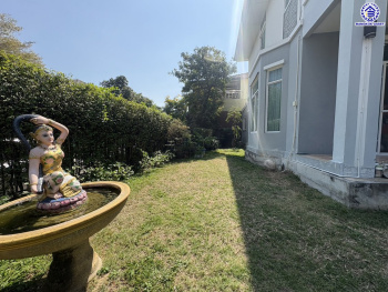 *****บ้านเดี่ยวมือสอง โครงการ เดอะแพลนท์ บางนา หลังมุม เนื้อที่ 63.50 ตร.ว. พื้นที่ใช้สอย 194 ตร.ม. ฟังก์ชัน 4 ห้องนอน 3 ห้องน้ำ บนทำเลเชื่อมต่อถนนกิ่งแก้ว, ถนนบางนา-ตราด, ถนนสุวรรณภูมิ3 ใกล้จุดขึ้นทางด่วน ทางพิเศษบูรพาวิถี และใกล้เมกาบางนา, เซ็นทรัลบางนา