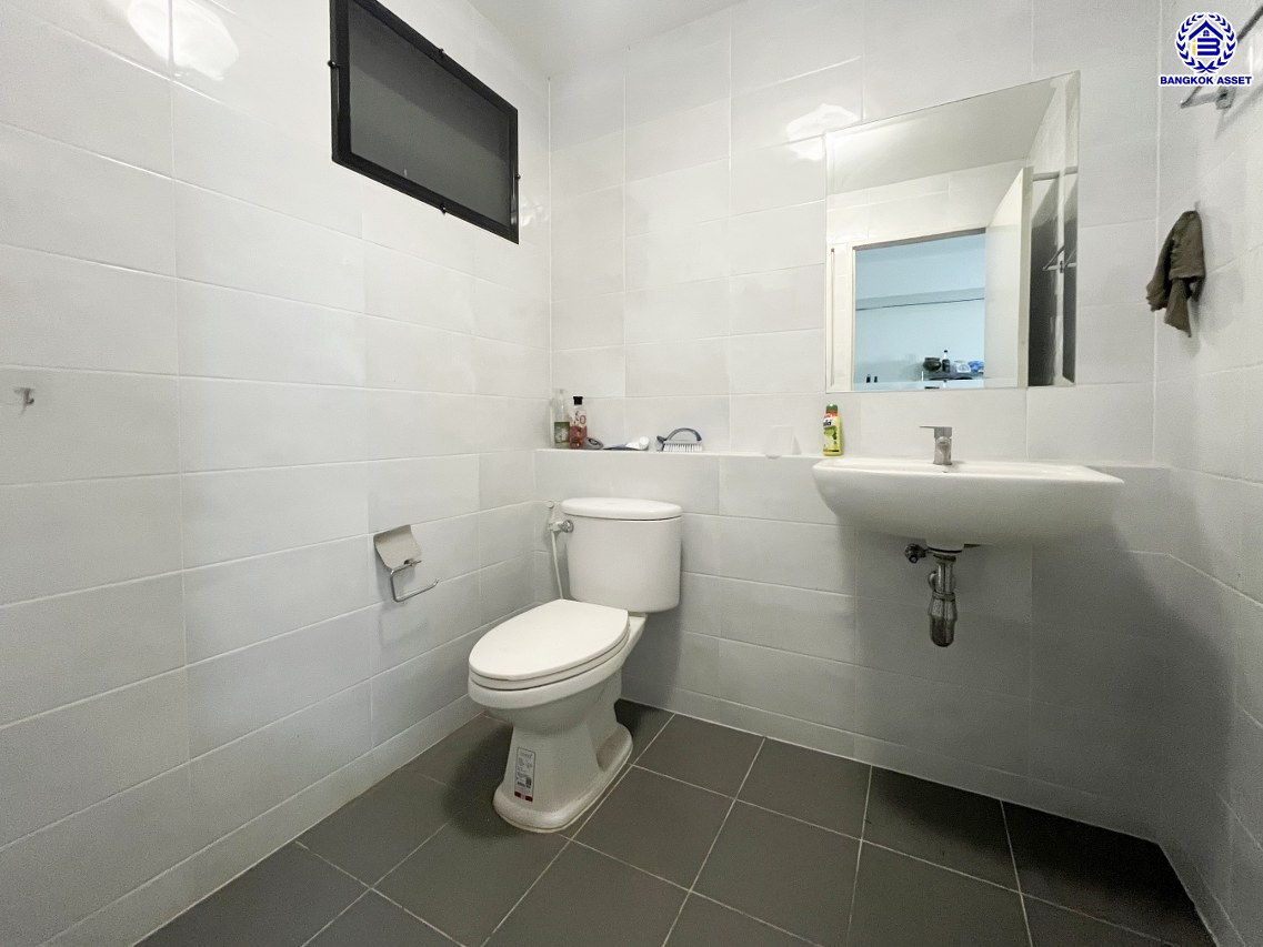 *****ทาวน์เฮ้าส์มือสองนนทบุรี โครงการ พลีโน่ ชัยพฤกษ์-แจ้งวัฒนะ เนื้อที่ 17.50 ตร.ว. พื้นที่ใช้สอย 106.86 ตร.ม. ฟังก์ชัน 3 ห้องนอน 2 ห้องน้ำ 2 ที่จอดรถ บนทำเลดี เชื่อมต่อถนน 345, ถนนราชพฤกษ์ ใกล้จุดขึ้นทางด่วน "ศรีสมาน" และใกล้รถไฟฟ้าสายสีชมพู สถานีแยกปากเกร็ด