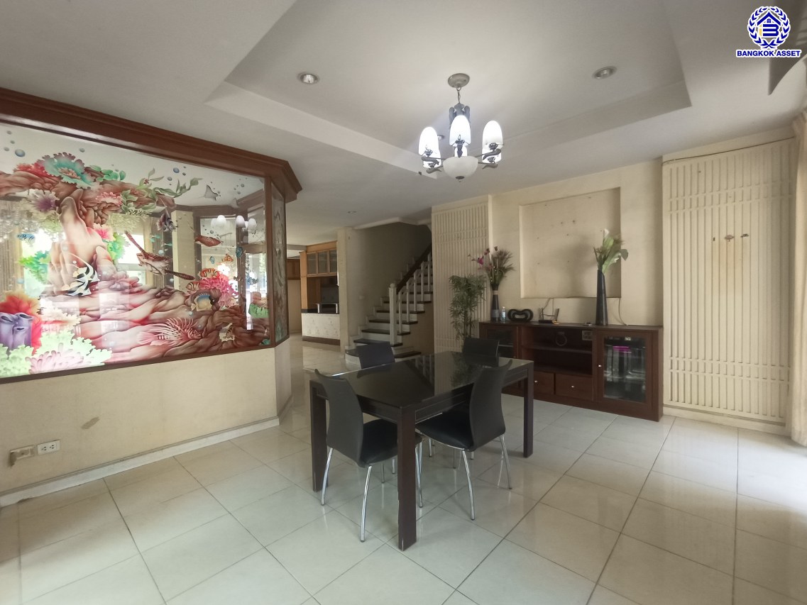 *****บ้านเดี่ยวมือสองนนทบุรี โครงการ เพอร์เฟคเพลส รัตนาธิเบศร์-ไทรม้า บนเนื้อที่ 103.70 ตร.ว. พื้นที่ใช้สอย 250 ตร.ม. ฟังก์ชัน 3 ห้องนอน 3 ห้องน้ำ 1 ห้องแม่บ้าน จอดรถได้ 4 คัน แถมฟรี! เครื่องปรับอากาศ ใกล้ 2 เซ็นทรัล ทั้งเซ็นทรัลรัตนาธิเบศร์, เซ็นทรัลเวสต์เกต บนทำเลเชื่อมต่อได้หลายเส้นทาง ติดถนนรัตนาธิเบศร์ และ รถไฟฟ้าสายสีม่วง "สถานีบางรักน้อยท่าอิฐ"