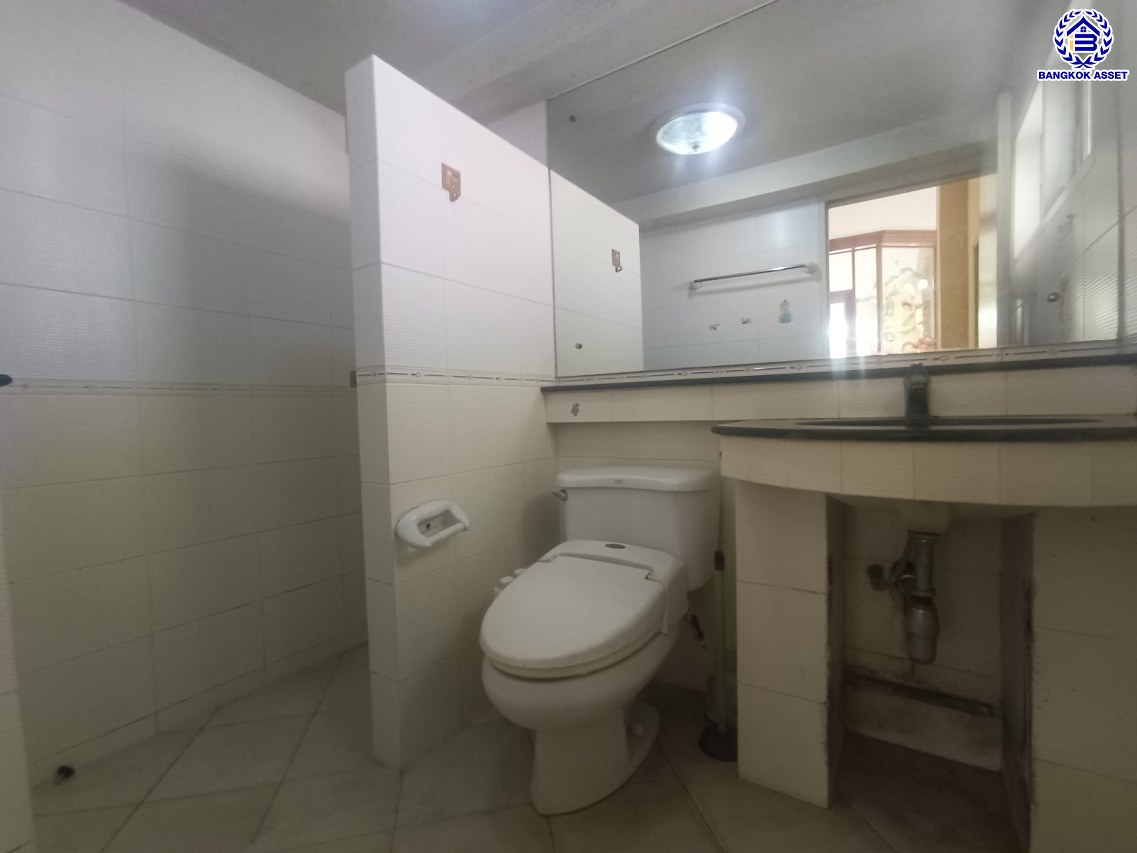 *****บ้านเดี่ยวมือสองนนทบุรี โครงการ เพอร์เฟคเพลส รัตนาธิเบศร์-ไทรม้า บนเนื้อที่ 103.70 ตร.ว. พื้นที่ใช้สอย 250 ตร.ม. ฟังก์ชัน 3 ห้องนอน 3 ห้องน้ำ 1 ห้องแม่บ้าน จอดรถได้ 4 คัน แถมฟรี! เครื่องปรับอากาศ ใกล้ 2 เซ็นทรัล ทั้งเซ็นทรัลรัตนาธิเบศร์, เซ็นทรัลเวสต์เกต บนทำเลเชื่อมต่อได้หลายเส้นทาง ติดถนนรัตนาธิเบศร์ และ รถไฟฟ้าสายสีม่วง "สถานีบางรักน้อยท่าอิฐ"