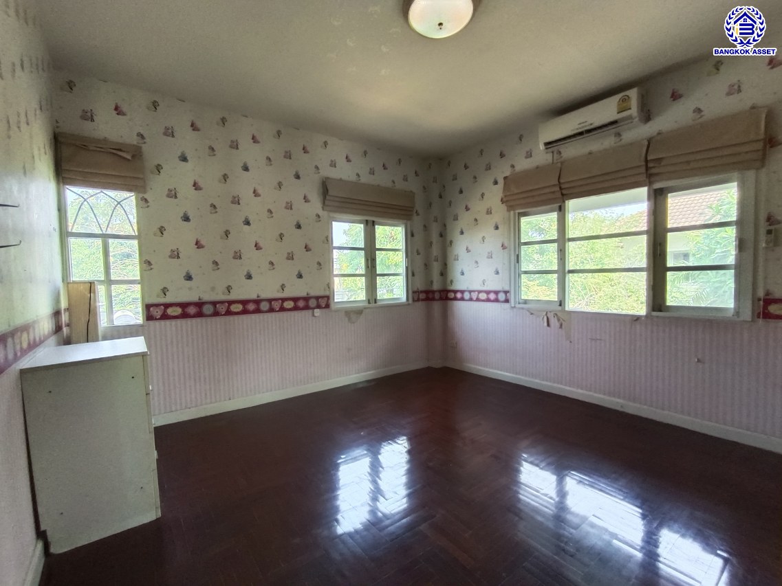 *****บ้านเดี่ยวมือสองนนทบุรี โครงการ เพอร์เฟคเพลส รัตนาธิเบศร์-ไทรม้า บนเนื้อที่ 103.70 ตร.ว. พื้นที่ใช้สอย 250 ตร.ม. ฟังก์ชัน 3 ห้องนอน 3 ห้องน้ำ 1 ห้องแม่บ้าน จอดรถได้ 4 คัน แถมฟรี! เครื่องปรับอากาศ ใกล้ 2 เซ็นทรัล ทั้งเซ็นทรัลรัตนาธิเบศร์, เซ็นทรัลเวสต์เกต บนทำเลเชื่อมต่อได้หลายเส้นทาง ติดถนนรัตนาธิเบศร์ และ รถไฟฟ้าสายสีม่วง "สถานีบางรักน้อยท่าอิฐ"