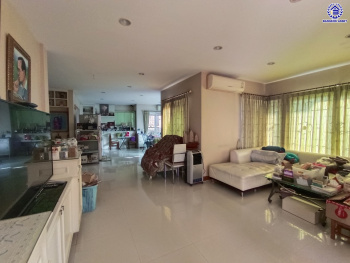 *****บ้านเดี่ยวมือสอง โครงการ ลัดดารมย์ อิลิแกนซ์ พระราม5-2 เนื้อที่กว้าง 113.30 ตร.ว. พื้นที่ใช้สอย 250 ตร.ม. ฟังก์ชัน 3 ห้องนอน 4 ห้องน้ำ 2 ที่จอดรถ แถมฟรี! เครื่องปรับอากาศ, เครื่องทำน้ำอุ่น, เครื่องดูดควัน และเตาไฟฟ้า บนทำเลเดินสะดวก เชื่อมต่อถนนนครอินทร์ ถนนราชพฤกษ์ ถนนกาญจนาภิเษก ใกล้รถไฟฟ้าสายสีม่วง "สถานีไทรม้า"