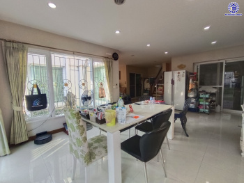 *****บ้านเดี่ยวมือสอง โครงการ ลัดดารมย์ อิลิแกนซ์ พระราม5-2 เนื้อที่กว้าง 113.30 ตร.ว. พื้นที่ใช้สอย 250 ตร.ม. ฟังก์ชัน 3 ห้องนอน 4 ห้องน้ำ 2 ที่จอดรถ แถมฟรี! เครื่องปรับอากาศ, เครื่องทำน้ำอุ่น, เครื่องดูดควัน และเตาไฟฟ้า บนทำเลเดินสะดวก เชื่อมต่อถนนนครอินทร์ ถนนราชพฤกษ์ ถนนกาญจนาภิเษก ใกล้รถไฟฟ้าสายสีม่วง "สถานีไทรม้า"