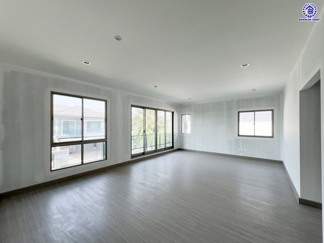 *****บ้านเดี่ยวมือสองนนทบุรี โครงการ เดอะปาล์ม แจ้งวัฒนะ-ชัยพฤกษ์ เนื้อที่กว้าง 69.60 ตร.ว. พื้นที่ใช้สอย 263 ตร.ม. ฟังก์ชัน 4 ห้องนอน 4 ห้องน้ำ 3 ที่จอดรถ บนทำเลแห่งการเดินทาง เชื่อมต่อถนนแจ้งวัฒนะ, ถนนชัยพฤกษ์, ถนนติวานนท์ และใกล้เมเจอร์ ฮอลลีวูด ปากเกร็ด และเซ็นทรัล แจ้งวัฒนะ จองเลย!