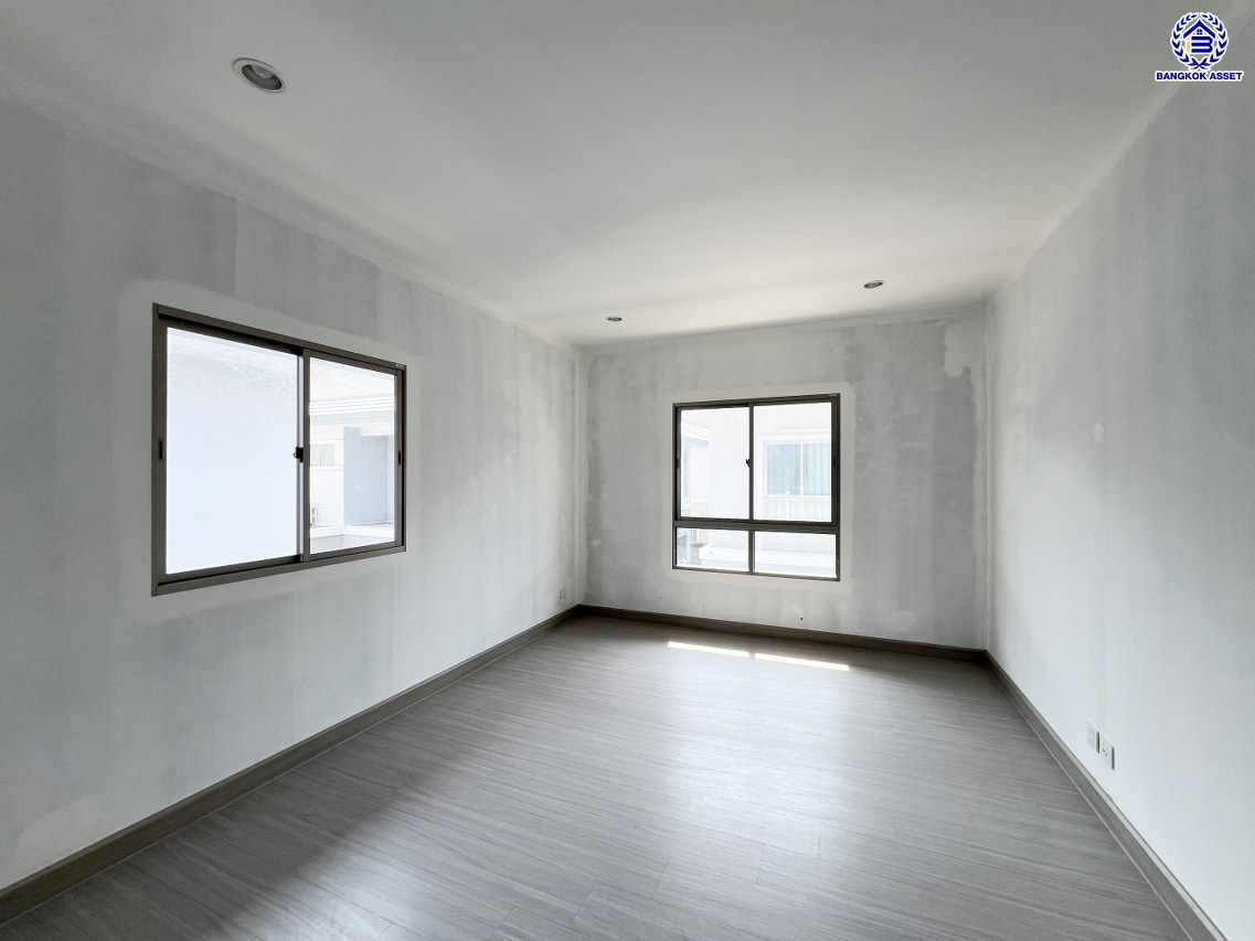 *****บ้านเดี่ยวมือสองนนทบุรี โครงการ เดอะปาล์ม แจ้งวัฒนะ-ชัยพฤกษ์ เนื้อที่กว้าง 69.60 ตร.ว. พื้นที่ใช้สอย 263 ตร.ม. ฟังก์ชัน 4 ห้องนอน 4 ห้องน้ำ 3 ที่จอดรถ บนทำเลแห่งการเดินทาง เชื่อมต่อถนนแจ้งวัฒนะ, ถนนชัยพฤกษ์, ถนนติวานนท์ และใกล้เมเจอร์ ฮอลลีวูด ปากเกร็ด และเซ็นทรัล แจ้งวัฒนะ จองเลย!