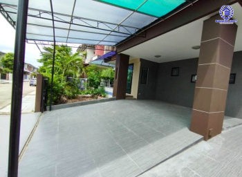 *****บ้านเดี่ยวมือสองกรุงเทพมหานคร โครงการ ปริญสิริ กาญจนาภิเษก เนื้อที่กว้าง 54.00 ตร.ว. พื้นที่ใช้สอย 180 ตร.ม. ฟังก์ชัน 3 ห้องนอน 3 ห้องน้ำ 2 ที่จอดรถ บนทำเลแห่งการเดินทาง เชื่อมต่อถนนเอกชัย, ถนนพระราม 2 ใกล้รถไฟฟ้าสายสีน้ำเงิน "สถานีหลักสอง" และจุดขึ้นทางด่วน "พระราม2"