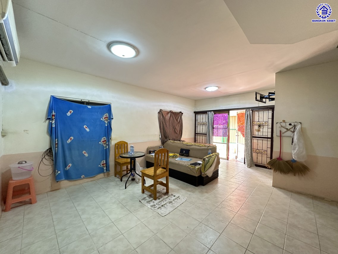 *****ทาวน์เฮ้าส์มือสองนนทบุรี โครงการ พฤกษา21 กาญจนาภิเษก หลังมุม เนื้อที่กว้าง 35.70 ตร.ว. พื้นที่ใช้สอย 130 ตร.ม. ฟังก์ชัน 3 ห้องนอน 2 ห้องน้ำ 1 ที่จอดรถ บนทำเลแห่งการเดินทาง เชื่อมต่อถนนคลองถนน, ถนนกาญจนาภิเษก, ถนนรัตนาธิเบศร์ ใกล้รถไฟฟ้าสายสีม่วง "สถานีคลองบางไผ่"