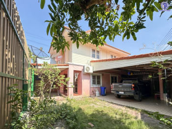 *****ทาวน์เฮ้าส์มือสองนนทบุรี โครงการ พฤกษา21 กาญจนาภิเษก หลังมุม เนื้อที่กว้าง 35.70 ตร.ว. พื้นที่ใช้สอย 130 ตร.ม. ฟังก์ชัน 3 ห้องนอน 2 ห้องน้ำ 1 ที่จอดรถ บนทำเลแห่งการเดินทาง เชื่อมต่อถนนคลองถนน, ถนนกาญจนาภิเษก, ถนนรัตนาธิเบศร์ ใกล้รถไฟฟ้าสายสีม่วง "สถานีคลองบางไผ่"