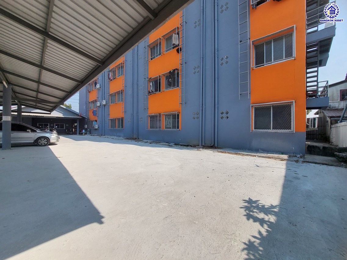 *****อพาร์ทเมนต์มือสองสมุทรสาคร โครงการ อพาร์ทเมนต์ BJW สุคนธวิท หลังมุม เนื้อที่ 307 ตร.ว. พื้นที่ใช้สอย 1760 ตร.ม. ฟังก์ชัน 10 ห้องนอน 10 ห้องน้ำ 10 ที่จอดรถ บนทำเลเดินทางสะดวก เชื่อมต่อถนนสุคนธวิท, ถนนพุทธสาคร, ถนนเศรษฐกิจ1