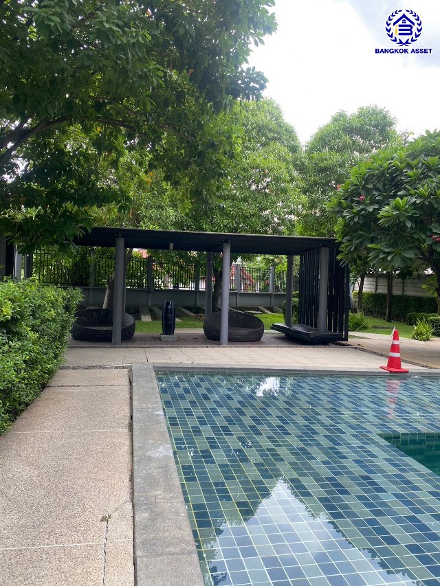 *****คอนโดมิเนียมมือสองนนทบุรี โครงการ สัมมากร เอสเก้า คอนโดมิเนียม รัตนาธิเบศร์ พื้นที่ใช้สอย 26.83 ตร.ม. ฟังก์ชัน 1 ห้องนอน 1 ห้องน้ำ พร้อมเข้าอยู่อาศัย บนทำเลเดินทางสะดวก เชื่อมต่อถนนรัตนาธิเบศร์ ถนนบางกรวย-ไทรน้อย ถนนราชพฤกษ์ ใกล้รถไฟฟ้าสายสีม่วง "สถานีบางรักน้อย"