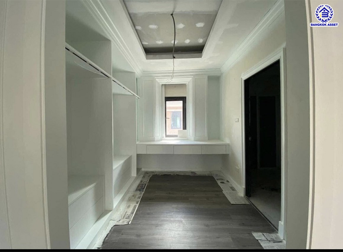 *****บ้านเดี่ยวมือสองนนทบุรี โครงการ ธารา ราชพฤกษ์-ปิ่นเกล้า หลังมุม เนื้อที่ 84 ตร.ว. พื้นที่ใช้สอย 290 ตร.ม. ฟังก์ชัน 3 ห้องนอน 3 ห้องน้ำ 2 ที่จอดรถ บ้านสวยพร้อมเข้าอยู่ ทำเลโครงการดี เดินทางสะดวก เชื่อมต่อถนนนครอินทร์ ถนนกาญจนาภิเษก ใกล้รถไฟฟ้าสายสีแดง "สถานีตลิ่งชัน" และจุดขึ้นทางด่วน "ศรีรัช-วงแหวนรอบนอก"