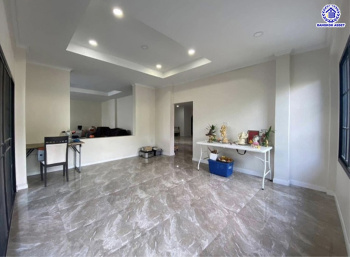 *****บ้านเดี่ยวมือสองนนทบุรี โครงการ ธารา ราชพฤกษ์-ปิ่นเกล้า หลังมุม เนื้อที่ 84 ตร.ว. พื้นที่ใช้สอย 290 ตร.ม. ฟังก์ชัน 3 ห้องนอน 3 ห้องน้ำ 2 ที่จอดรถ บ้านสวยพร้อมเข้าอยู่ ทำเลโครงการดี เดินทางสะดวก เชื่อมต่อถนนนครอินทร์ ถนนกาญจนาภิเษก ใกล้รถไฟฟ้าสายสีแดง "สถานีตลิ่งชัน" และจุดขึ้นทางด่วน "ศรีรัช-วงแหวนรอบนอก"