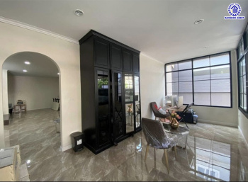 *****บ้านเดี่ยวมือสองนนทบุรี โครงการ ธารา ราชพฤกษ์-ปิ่นเกล้า หลังมุม เนื้อที่ 84 ตร.ว. พื้นที่ใช้สอย 290 ตร.ม. ฟังก์ชัน 3 ห้องนอน 3 ห้องน้ำ 2 ที่จอดรถ บ้านสวยพร้อมเข้าอยู่ ทำเลโครงการดี เดินทางสะดวก เชื่อมต่อถนนนครอินทร์ ถนนกาญจนาภิเษก ใกล้รถไฟฟ้าสายสีแดง "สถานีตลิ่งชัน" และจุดขึ้นทางด่วน "ศรีรัช-วงแหวนรอบนอก"