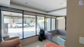 *****บ้านเดี่ยวมือสองย่านนนทบุรี โครงการ รสิกา วิลล่าการ์เด้น3 รัตนาธิเบศร์ พร้อมเข้าอยู่ เนื้อที่ 59.60 ตร.ว. พื้นที่ใช้สอย 175 ตร.ม. ฟังก์ชัน 4 ห้องนอน 3 ห้องน้ำ จอดรถได้ 2 คัน บรรยากาศเป็นส่วนตัว บนทำเลศักยภาพ ใกล้เซ็นทรัลเวสต์เกต เชื่อมต่อหลายเส้นทาง ถนนรัตนาธิเบศร์, ถนนกาญจนาภิเษก ถนนราชพฤกษ์ และรถไฟฟ้าสายสีม่วง "สถานีบางพลู"