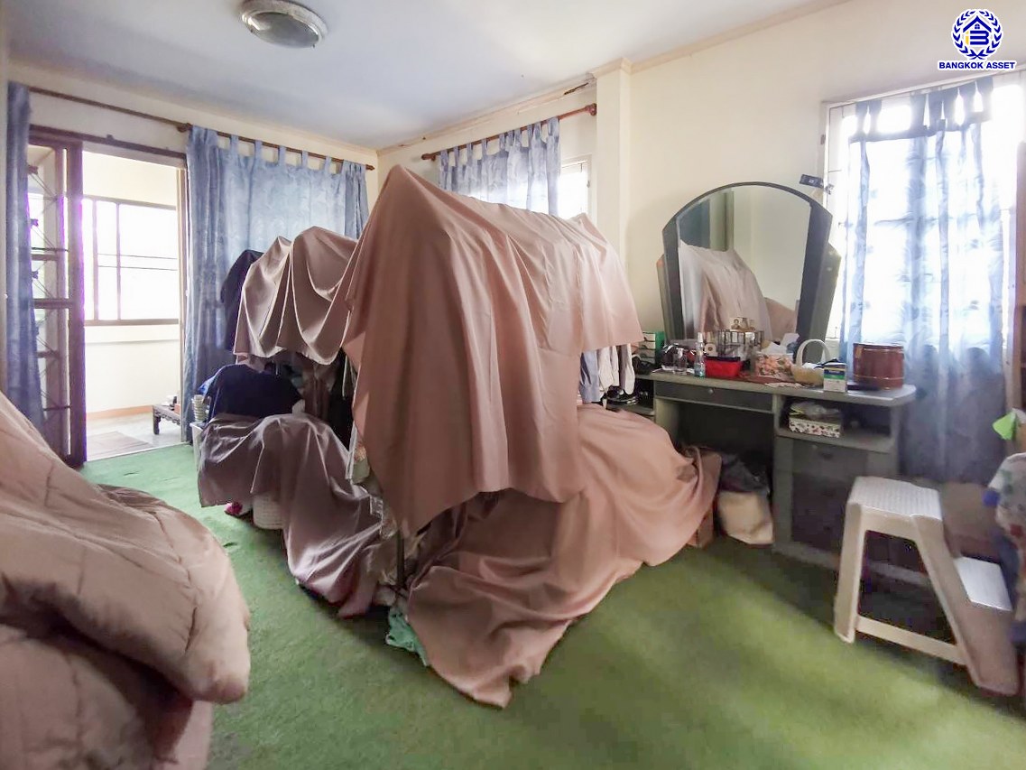 บ้านเดี่ยวมือสองนนทบุรี โครงการ ชัยพฤกษ์ บางบัวทอง เนื้อที่ 120.20 ตร.ว. พื้นที่ใช้สอย 285 ตร.ม. ฟังก์ชัน 5 ห้องนอน 3 ห้องน้ำ จอดรถได้ 4 คัน พร้อมแถมฟรี! เครื่องปรับอากาศ 3 เครื่อง ทำเลติดถนนบางกรวย-ไทรน้อย เชื่อมต่อถนนกาญจนาภิเษก ใกล้เซ็นทรัลเวสต์เกต และรถไฟฟ้าสายสีม่วง "สถานีบางพลู"