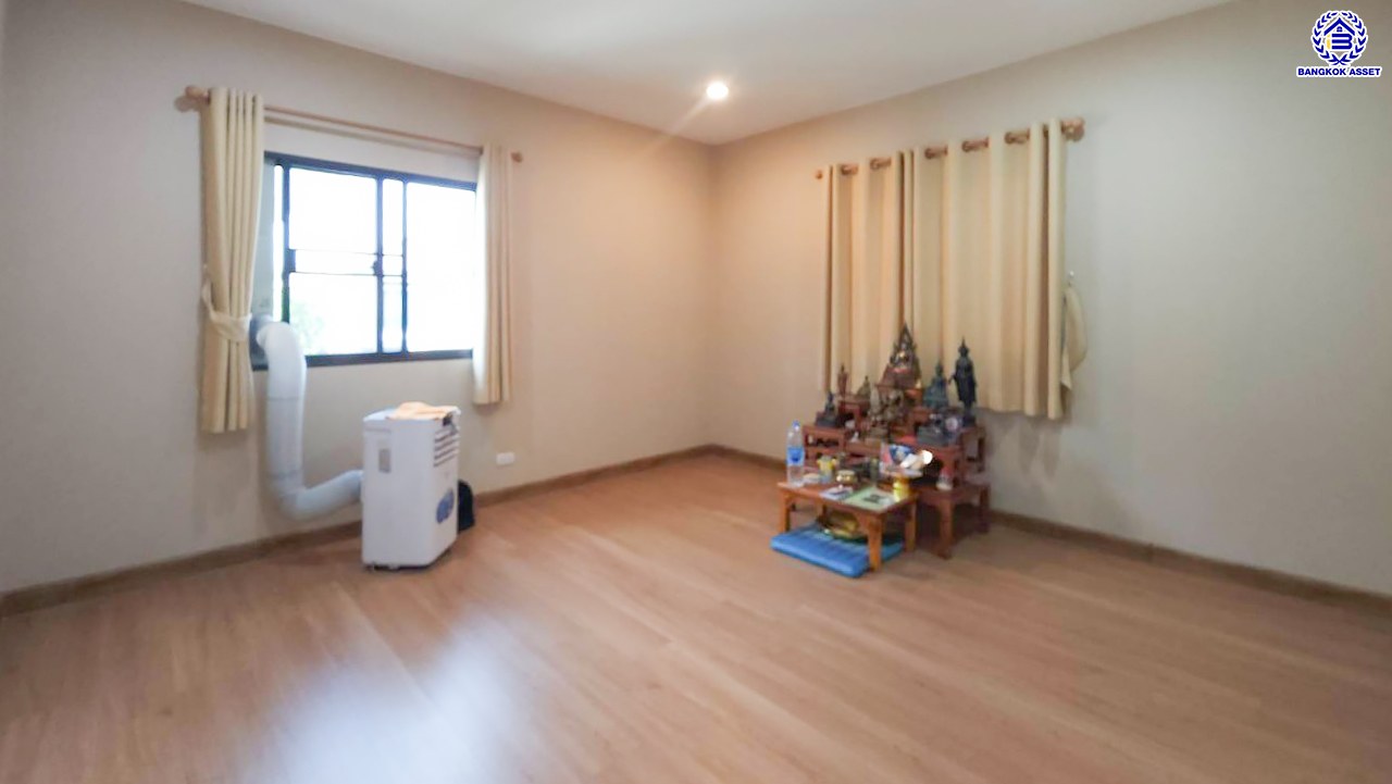 *****บ้านเดี่ยวมือสองนนทบุรี โครงการ ภัสสร แจ้งวัฒนะ-ชัยพฤกษ์ หลังริม เนื้อที่ 109.60 ตร.ว. พื้นที่ใช้สอย 222 ตร.ม. ฟังก์ชัน 4 ห้องนอน 4 ห้องน้ำ 4 ที่จอดรถ บนทำเลแห่งการเดินทาง ใกล้รถไฟฟ้าสายสีชมพู "สถานีปากเกร็ด" และทางด่วน "แจ้งวัฒนะ" พร้อมเข้าอยู่!