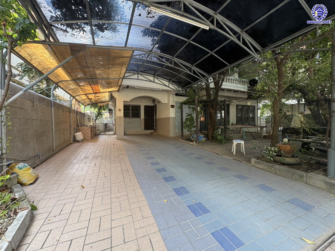 *****บ้านเดี่ยวมือสอง โครงการ ชวนชื่นกรีนวิลล์ พุทธมณฑลสาย2 เนื้อที่ 68 ตร.ว. พื้นที่ใช้สอย 200 ตร.ม. 4 ห้องนอน 3 ห้องน้ำ 3 ที่จอดรถ บนทำเลศักยภาพ เชื่อมต่อ ถ.พุทธมณฑลสาย2 และ ถ.กาญจนาภิเษก ใกล้ทางคู่ขนานลอยฟ้าบรมราชชนนี, เซ็นทรัลปิ่นเกล้า และ ใกล้มหาวิทยาลัยมหิดล