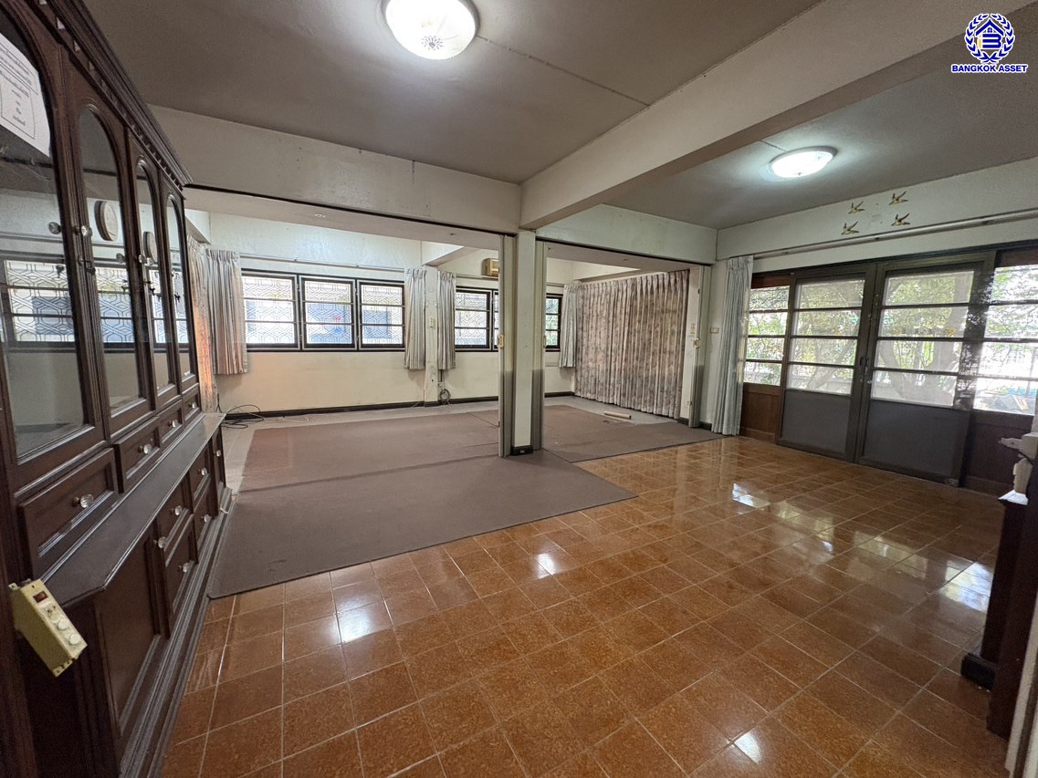 *****บ้านเดี่ยวมือสอง โครงการ ชวนชื่นกรีนวิลล์ พุทธมณฑลสาย2 เนื้อที่ 68 ตร.ว. พื้นที่ใช้สอย 200 ตร.ม. 4 ห้องนอน 3 ห้องน้ำ 3 ที่จอดรถ บนทำเลศักยภาพ เชื่อมต่อ ถ.พุทธมณฑลสาย2 และ ถ.กาญจนาภิเษก ใกล้ทางคู่ขนานลอยฟ้าบรมราชชนนี, เซ็นทรัลปิ่นเกล้า และ ใกล้มหาวิทยาลัยมหิดล