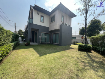 *****บ้านเดี่ยวมือสอง โครงการ ไลฟ์บางกอกบูเลอวาร์ด ราชพฤกษ์-รัตนาธิเบศร์ หลังมุม เนื้อที่ 75.60 ตร.ว. พื้นที่ใช้สอย 250 ตร.ม. ฟังก์ชัน 5 ห้องนอน 3 ห้องน้ำ 2 ที่จอดรถ แถมฟรี! เครื่องปรับอากาศ บนทำเลเดินทางสะดวก เชื่อมต่อถนนชัยพฤกษ์ ถนนราชพฤกษ์ ถนนรัตนาธิเบศร์ ใกล้รถไฟฟ้าสายสีม่วง "สถานีบางรักน้อยท่าอิฐ" และจุดขึ้นทางด่วน "ศรีรัช"