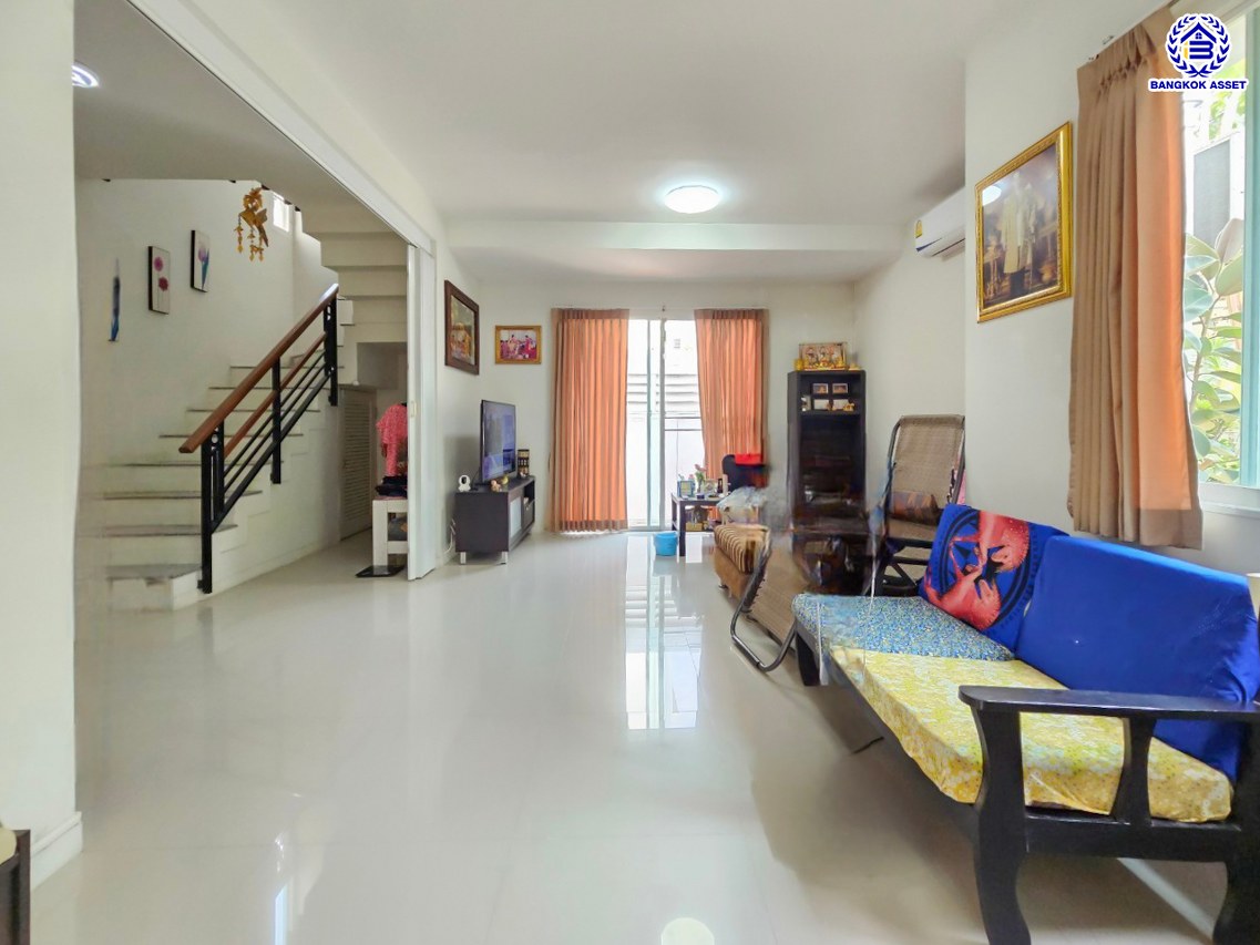 บ้านแฝดมือสอง โครงการ โฮมเพลส วงแหวน-รัตนาธิเบศร์ หลังริม! เนื้อที่ 45.20 ตร.ว. พื้นที่ใช้สอย 150 ตร.ม. ฟังก์ชัน 3 ห้องนอน 2 ห้องน้ำ ที่จอดรถ 2 คัน แถมฟรี! เครื่องปรับอากาศ พร้อมเข้าอยู่ ตั้งอยู่บนทำเลแห่งการเดินทาง ใกล้รถไฟฟ้าสายสีม่วง "สถานีคลองบางไผ่" และจุดขึ้นทางด่วน "กาญจนาภิเษก"...