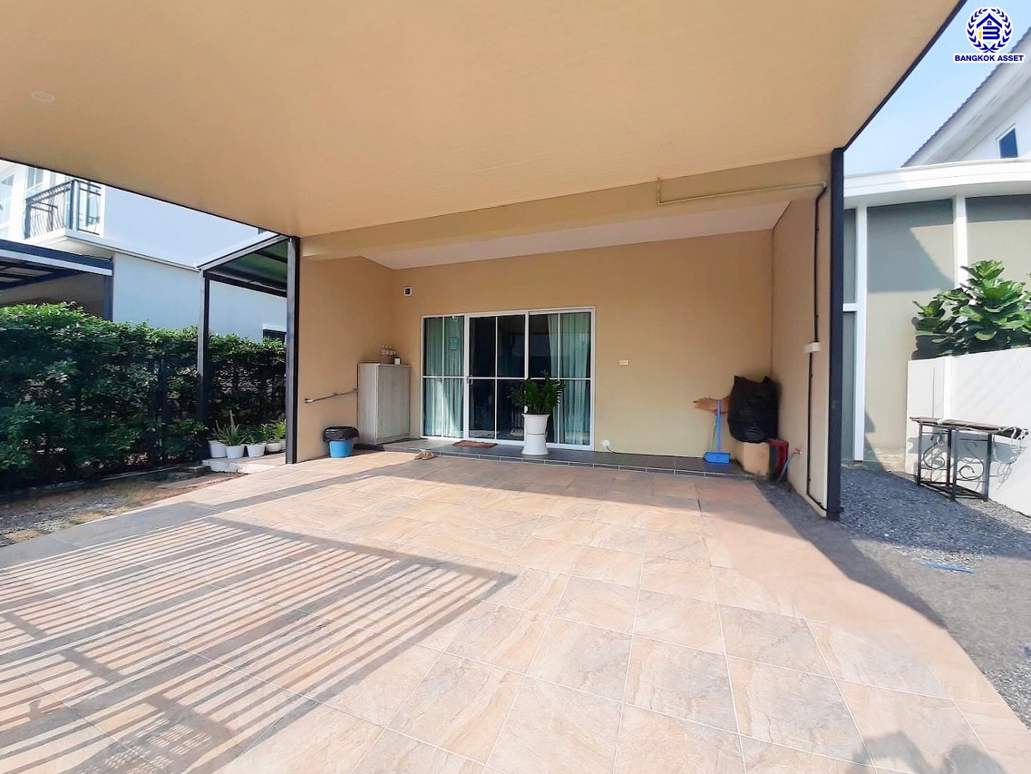 *****บ้านแฝดมือสอง โครงการ พฤกษา ลำลูกกา-วงแหวนฯ ตอบโจทย์ทุกการอยู่อาศัย บนเนื้อที่ 35.80 ตร.ว. พื้นที่ใช้สอย 128 ตร.ม. ฟังก์ชัน 4 ห้องนอน 2 ห้องน้ำ จอดรถได้ 1 คัน บนทำเลดีที่สุด เชื่อมต่อถนนลำลูกกา, ถนนนิมิตใหม่ และ ใกล้จุดขึ้นทางด่วน "ฉลองรัช"