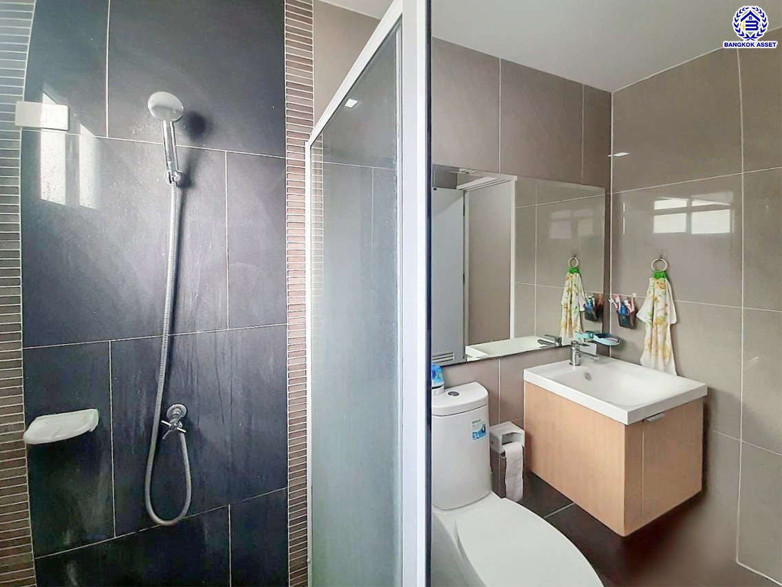 *****บ้านแฝดมือสอง โครงการ พฤกษา ลำลูกกา-วงแหวนฯ ตอบโจทย์ทุกการอยู่อาศัย บนเนื้อที่ 35.80 ตร.ว. พื้นที่ใช้สอย 128 ตร.ม. ฟังก์ชัน 4 ห้องนอน 2 ห้องน้ำ จอดรถได้ 1 คัน บนทำเลดีที่สุด เชื่อมต่อถนนลำลูกกา, ถนนนิมิตใหม่ และ ใกล้จุดขึ้นทางด่วน "ฉลองรัช"