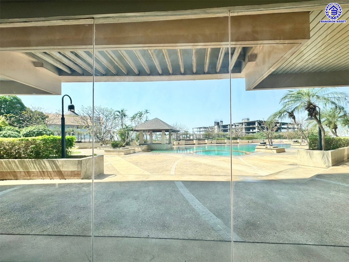 *****คอนโดมิเนียมมือสอง โครงการ ริเวอร์ เฮฟเว่น คอนโดมิเนียม พื้นที่ใช้สอย 92.25 ตร.ม. ฟังก์ชัน 2 ห้องนอน 2 ห้องน้ำ แถมฟรี! เครื่องปรับอากาศ, เครื่องทำน้ำอุ่น บนทำเลเดินทางสะดวก เชื่อมต่อถนนเจริญกรุง, ถนนพระราม3, ถนนมไหสวรรย์, ถนนเจริญราษฎร์, ถนนจันทน์ ใกล้รถไฟฟ้าเขียวเข้ม "สถานีสะพานตากสิน" และจุดขึ้นทางด่วน "พระราม3"