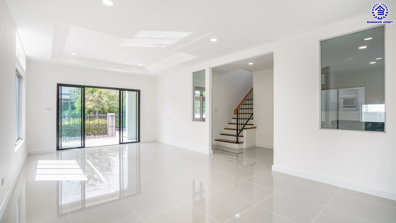 บ้านมือสองตกแต่งใหม่ โครงการ ชัยพฤกษ์ เพชรเกษม81 แบรนด์ Land&House พร้อมรองรับทุกความสุข บนเนื้อที่ 50 ตร.ว. พื้นที่ใช้สอย 194.17 ตร.ม. ฟังก์ชัน 3 ห้องนอน 3 ห้องน้ำ จอดรถได้ 2 คัน ทำเลเดินทางสะดวก เชื่อมต่อถนนเพชรเกษม ถนนมาเจริญ ใกล้เดอะมอลล์ บางแค และรถไฟฟ้าสายสีน้ำเงิน "สถานีหลักสอง"