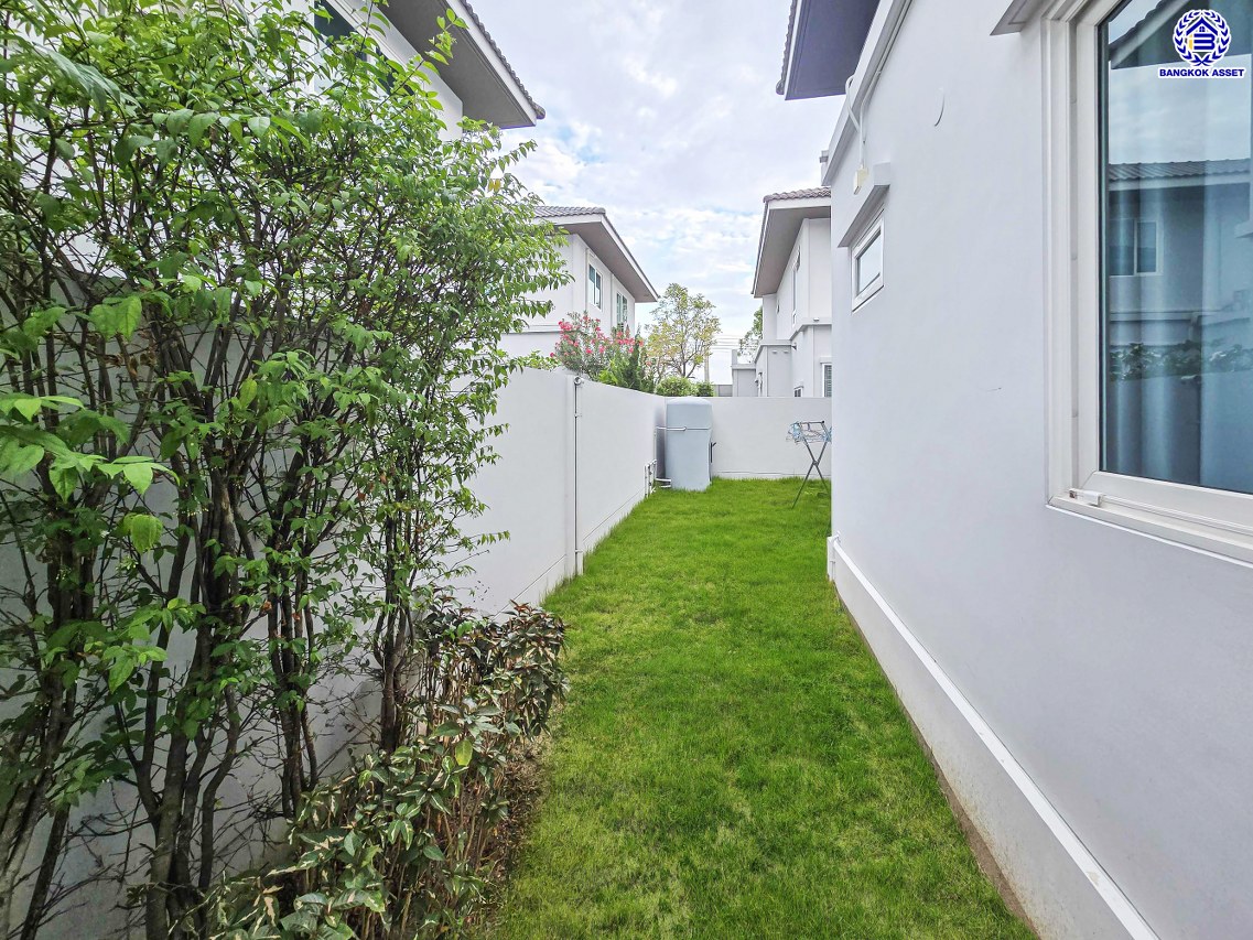 บ้านเดี่ยวมือสองนนทบุรี โครงการ ชัยพฤกษ์ เวสต์เกต คุณภาพระดับ L&H เนื้อที่กว้าง 54.00 ตร.ว. พื้นที่ใช้สอย 140 ตร.ม. ฟังก์ชัน 3 ห้องนอน 3 ห้องน้ำ บ้านใหม่สภาพดี หน้าบ้านไม่ชนใคร เป็นส่วนตัว บนทำเลแห่งการเดินทาง เชื่อมต่อถนนแก้วอินทร์, ถนนกาญจนาภิเษก ใกล้รถไฟฟ้าสายสีม่วง "สถานีตลาดบางใหญ่"...