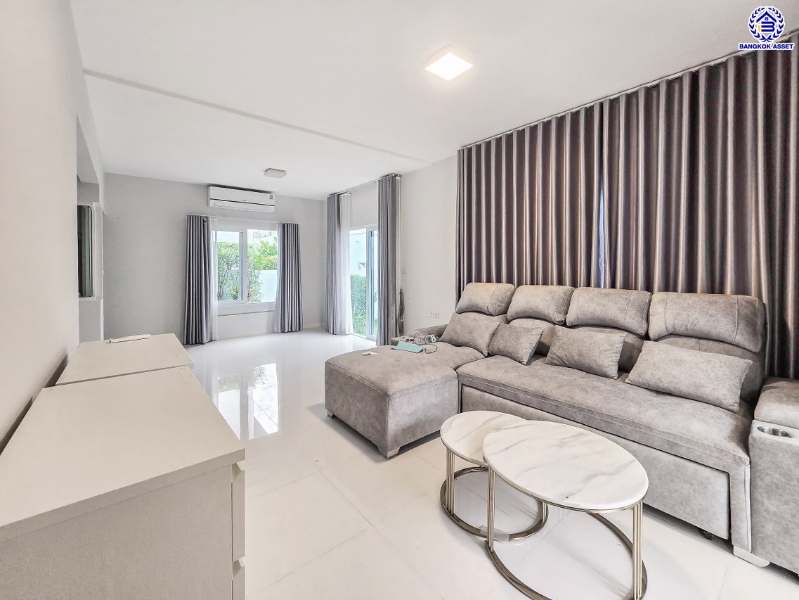 บ้านเดี่ยวมือสองนนทบุรี โครงการ ชัยพฤกษ์ เวสต์เกต คุณภาพระดับ L&H เนื้อที่กว้าง 54.00 ตร.ว. พื้นที่ใช้สอย 140 ตร.ม. ฟังก์ชัน 3 ห้องนอน 3 ห้องน้ำ บ้านใหม่สภาพดี หน้าบ้านไม่ชนใคร เป็นส่วนตัว บนทำเลแห่งการเดินทาง เชื่อมต่อถนนแก้วอินทร์, ถนนกาญจนาภิเษก ใกล้รถไฟฟ้าสายสีม่วง "สถานีตลาดบางใหญ่"...