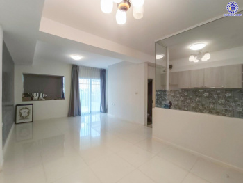 *****ทาวน์เฮ้าส์มือสองนนทบุรี โครงการ อินดี้ ปิ่นเกล้า-สิรินธร เนื้อที่กว้าง 21 ตร.ว. พื้นที่ใช้สอย 122 ตร.ม. ฟังก์ชัน 3 ห้องนอน 3 ห้องน้ำ 2  ที่จอดรถ บนทำเลเดินทางสะดวก เชื่อมต่อถนนนครอินทร์, ถนนราชพฤกษ์ ถนนบางกรวย-ไทรน้อย, ถนนจรัญสนิทวงศ์ ใกล้รถไฟฟ้าสายสีแดง "สถานีบางบำหรุ" และจุดขึ้นทางด่วน "พระราม7"