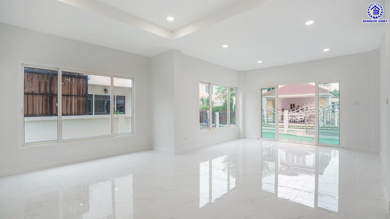 บ้านมือสองตกแต่งใหม่ โครงการ เพอร์เฟคเพลส ราชพฤกษ์ รองรับทุกการใช้งาน บนเนื้อที่ 62 ตร.ว. พื้นที่ใช้สอย 264 ตร.ม. พร้อมฟังก์ชัน 3 ห้องนอน 3 ห้องน้ำ จอดรถได้ 2 คัน บ้านคุณภาพดี บนทำเลติดถนนราชพฤกษ์ เชื่อมต่อถนนรัตนาธิเบศร์ ใกล้รถไฟฟ้าสายสีม่วง "สถานีบางรักน้อยท่าอิฐ" จุดขึ้นทางด่วน "กาญจนาภิเษก" และเซ็นทรัล เวสต์วิลล์...