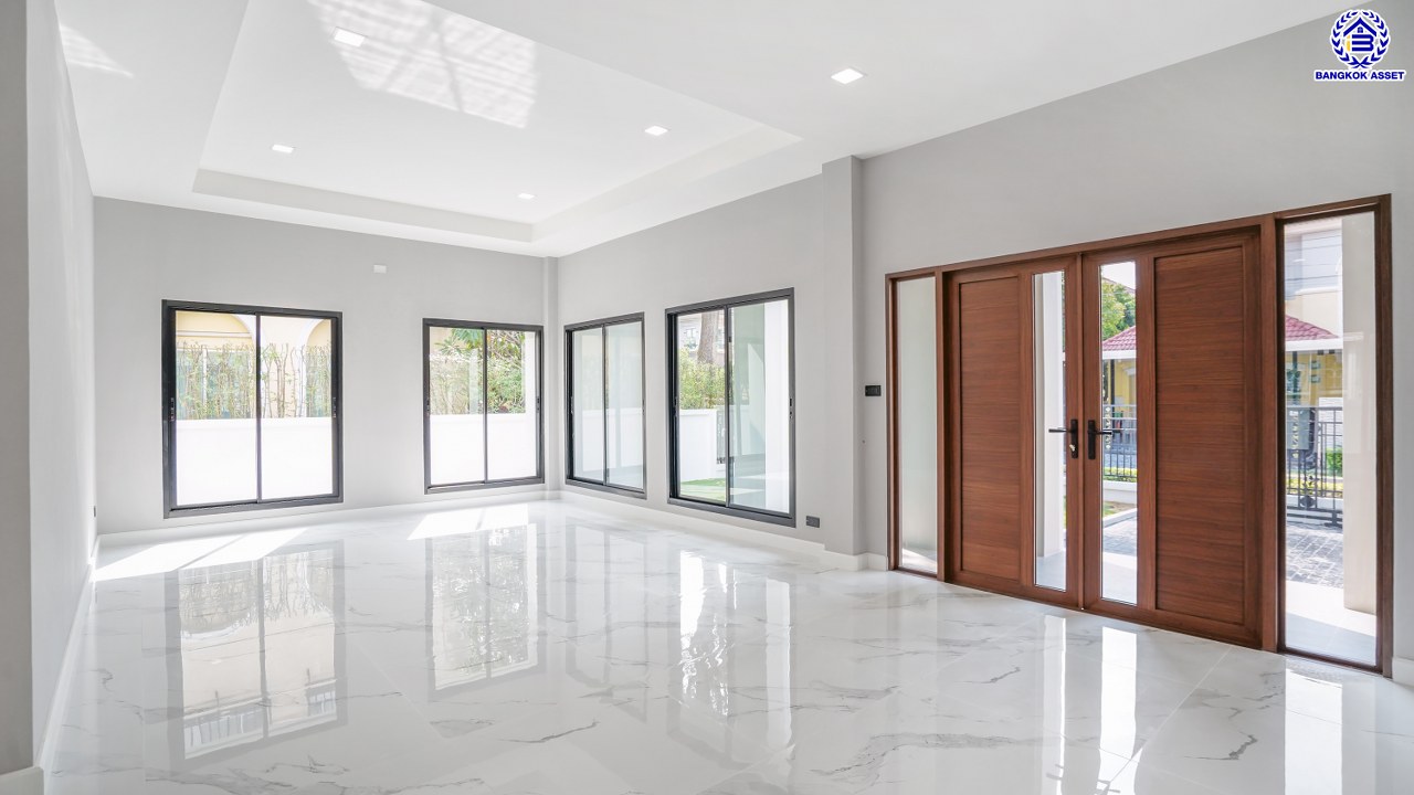 บ้านมือสองตกแต่งใหม่ โครงการ เดอะซิตี้ ปิ่นเกล้า แบรนด์ AP Thai เนื้อที่ 105 ตร.ว. พื้นที่ใช้สอย 497.06 ตร.ม. ฟังก์ชัน 4 ห้องนอน 4 ห้องน้ำ 1 ห้องอเนกประสงค์ 1 ห้องแม่บ้าน 2 ที่จอดรถ พร้อม Facility ภายในโครงการครบครัน บนทำเลที่ดีที่สุด เชื่อมต่อถนนบรมราชชนนี, ถนนพุทธมณฑล ใกล้ทางคู่ขนานลอยฟ้าบรมราชชนนี และเซ็นทรัล ปิ่นเกล้า