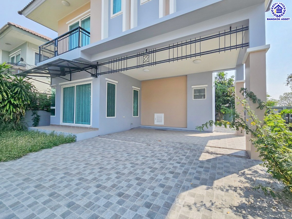 บ้านแฝดมือสองนนทบุรี โครงการ ลภาวัน21 ชัยพฤกษ์-แจ้งวัฒนะ หลังมุม เนื้อที่ 45.70 ตร.ว. พื้นที่ใช้สอย 160 ตร.ม. ฟังก์ชัน 4 ห้องนอน 3 ห้องน้ำ 2 ที่จอดรถ พร้อมเข้าอยู่ บนทำเลเข้า-ออกในเมืองได้ง่าย เชื่อมต่อถนนชัยพฤกษ์ ถนนกาญจนาภิเษก ถนนราชพฤกษ์ ใกล้โรบินสัน ไลฟ์ไตล์ ราชพฤกษ์...