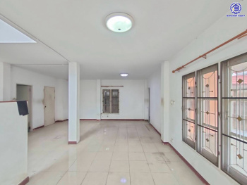 บ้านเดี่ยวมือสองนครปฐม โครงการ กิตติชัย วิลล่า6 บางไผ่-หนองเพรางาม เนื้อที่ 60 ตร.ว. พื้นที่ใช้สอย 180 ตร.ว. ฟังก์ชัน 4 ห้องนอน 2 ห้องน้ำ 1 ที่จอดรถ ทำเลดีเชื่อมต่อ ถนนบางไผ่-หนองเพรางาม, ถนนดาวทอง, ถนนบรมราชชนนี, ถนนพุทธมณฑลสาย4, ถนนศาลาธรรมสพน์ และใกล้มหาวิทยาลัยมหิดล