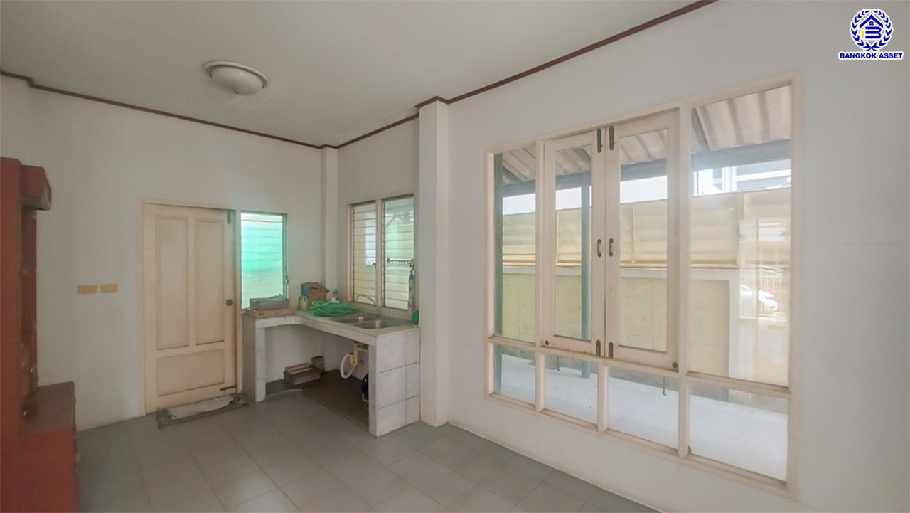 *****บ้านเดี่ยวมือสองนนทบุรี โครงการ ลัดดารมย์ ปิ่นเกล้า หลังริม จากแบรนด์ Q.House บนเนื้อที่ 79.50 ตร.ว. พื้นที่ใช้สอย 200 ตร.ม. ฟังก์ชัน 3 ห้องนอน 3 ห้องน้ำ จอดรถได้ 2 คัน บนทำเลศักยภาพ ติดถนนกาญจนาภิเษก ใกล้ห้างเซ็นทรัล เวสต์เกต, ทางด่วน "กาญจนาภิเษก" และรถไฟฟ้าสายสีม่วง "สถานีตลาดบางใหญ่"