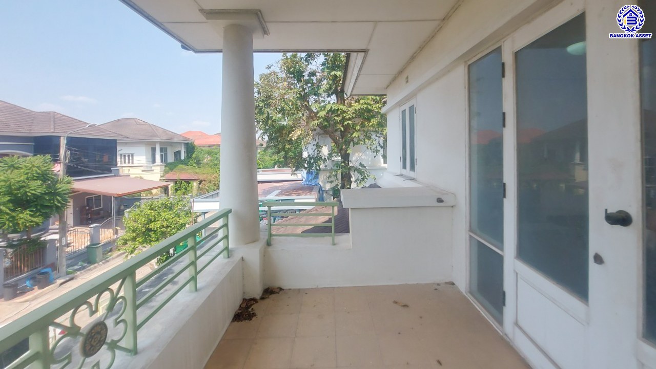 *****บ้านเดี่ยวมือสองนนทบุรี โครงการ ลัดดารมย์ ปิ่นเกล้า หลังริม จากแบรนด์ Q.House บนเนื้อที่ 79.50 ตร.ว. พื้นที่ใช้สอย 200 ตร.ม. ฟังก์ชัน 3 ห้องนอน 3 ห้องน้ำ จอดรถได้ 2 คัน บนทำเลศักยภาพ ติดถนนกาญจนาภิเษก ใกล้ห้างเซ็นทรัล เวสต์เกต, ทางด่วน "กาญจนาภิเษก" และรถไฟฟ้าสายสีม่วง "สถานีตลาดบางใหญ่"