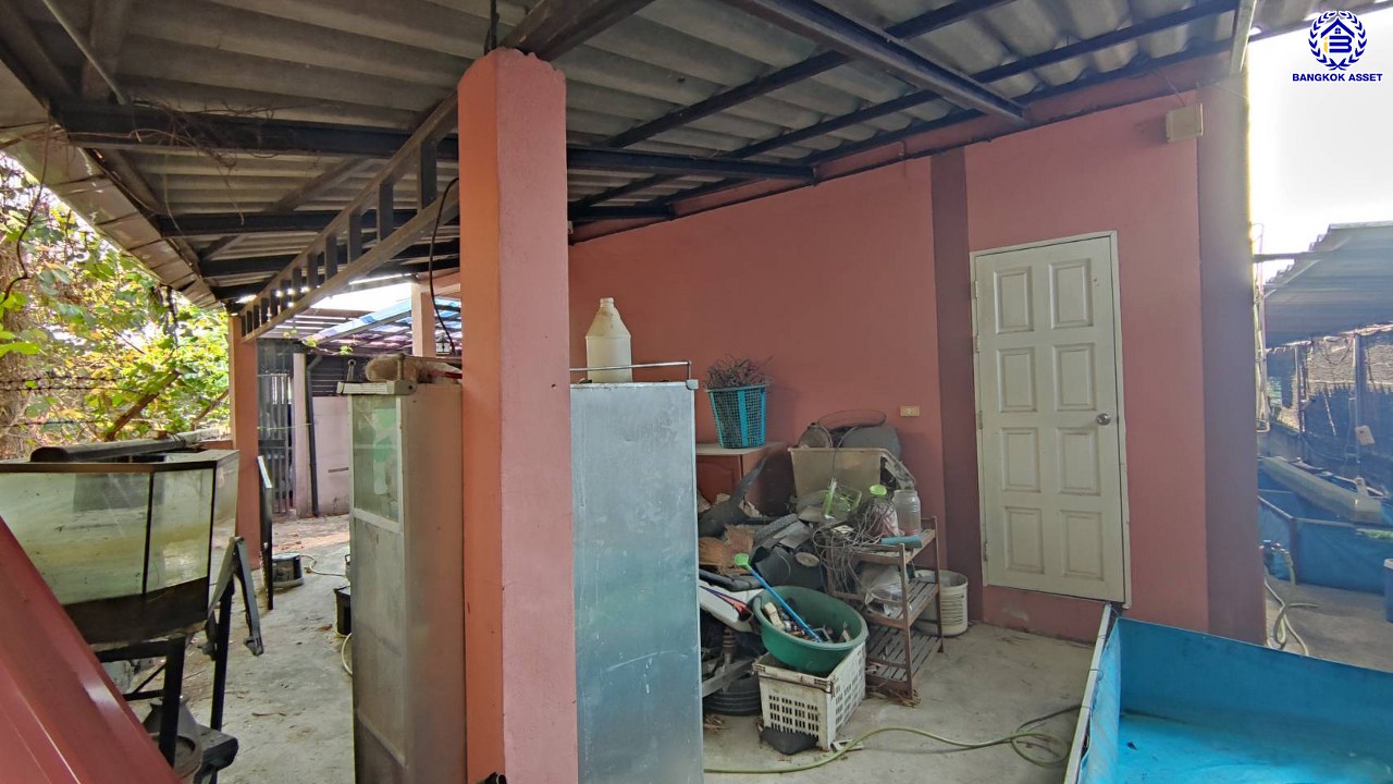 อพาร์ทเมนต์มือสอง หนองปรือ เนื้อที่ 141 ตร.ว. พื้นที่ใช้สอย 765.71 ตร.ม. ฟังก์ชัน 18 ห้องนอน 18 ห้องน้ำ เหมาะสำหรับเปิดกิจการห้องเช่า บนทำเลเดินทางสะดวก เชื่อมต่อถนนเลียบทางรถไฟ, ถนนทุ่งกลม-ตาลหมัน และใกล้จุดขึ้นมอเตอร์เวย์ "พัทยา-มาบตาพุด"