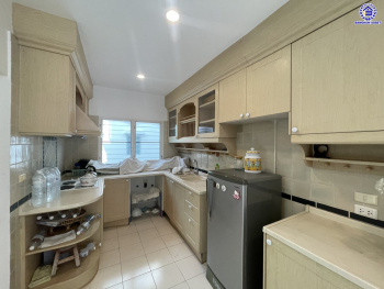 *****บ้านเดี่ยวมือสอง โครงการ วรารมย์ เพชรเกษม81 หลังมุม แบรนด์ Q.House บนเนื้อที่กว้างถึง 63.40 ตร.ว. พื้นที่ใช้สอย 160 ตร.ม. ฟังก์ชัน 3 ห้องนอน 3 ห้องน้ำ จอดรถได้ 2 คัน บนทำเลใกล้ The Mall บางแค และเชื่อมต่อ ถนนกาญจนาฯ ถนนบางบอน และถนนพุทธมณฑลสาย4