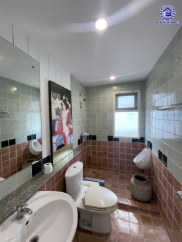 *****บ้านเดี่ยวมือสอง โครงการ วรารมย์ เพชรเกษม81 หลังมุม แบรนด์ Q.House บนเนื้อที่กว้างถึง 63.40 ตร.ว. พื้นที่ใช้สอย 160 ตร.ม. ฟังก์ชัน 3 ห้องนอน 3 ห้องน้ำ จอดรถได้ 2 คัน บนทำเลใกล้ The Mall บางแค และเชื่อมต่อ ถนนกาญจนาฯ ถนนบางบอน และถนนพุทธมณฑลสาย4