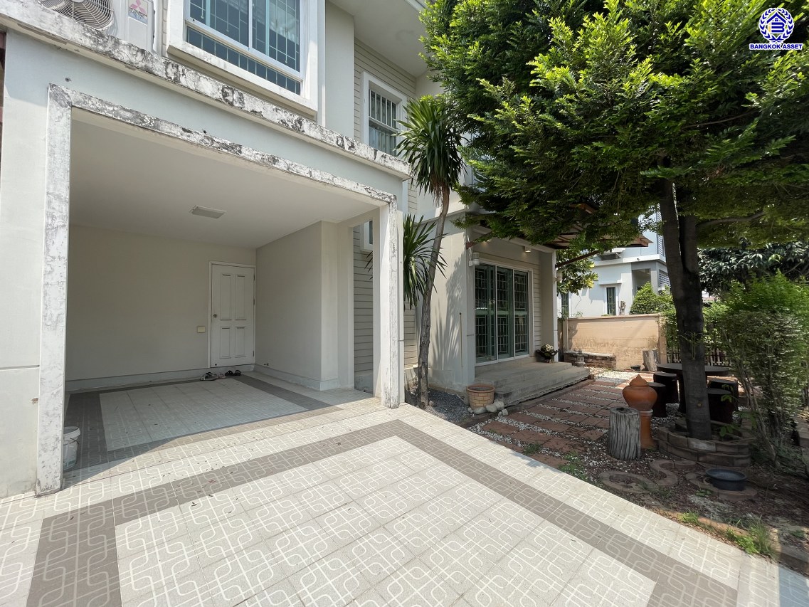 *****บ้านเดี่ยวมือสองนนทบุรี โครงการ พฤกษาวิลเลจ ซีนเนอรี่ บางใหญ่ เนื้อที่ 58.60 ตร.ว. พื้นที่ใช้สอย 130 ตร.ม. ฟังก์ชัน 3 ห้องนอน 2 ห้องน้ำ พร้อมเข้าอยู่ บนทำเลใกล้เซ็นทรัลเวสต์เกต เชื่อมต่อถนนกาญจนาภิเษก, ซอยแก้วอินทร์, ถนนรัตนาธิเบศร์ ใกล้รถไฟฟ้าสายสีม่วง "สถานีตลาดบางใหญ่" และทางด่วน "กาญจนาภิเษก"