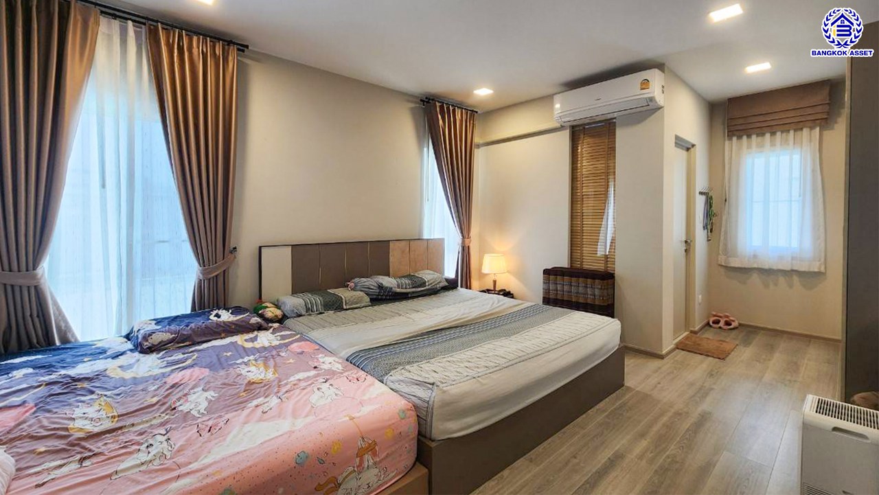 *****บ้านแฝดมือสองนนทบุรี โครงการ อัญญา ราชพฤกษ์-นครอินทร์ เนื้อที่ 48 ตร.ว. พื้นที่ใช้สอย 146 ตร.ม. ฟังก์ชัน 3 ห้องนอน 2 ห้องน้ำ 2 ที่จอดรถ พร้อมเข้าอยู่ บนทำเลเดินทางสะดวก เชื่อมต่อถนนกาญจนาภิเษก ถนนรัตนาธิเบศร์ ถนนนครอินทร์ ใกล้รถไฟฟ้าสายสีม่วง "สถานีบางพลู"