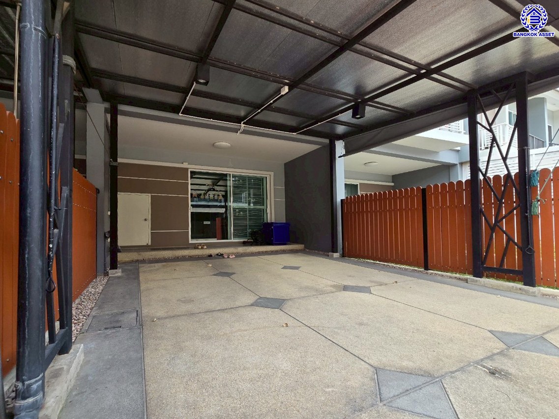 *****ทาวน์เฮ้าส์มือสองย่านปทุมธานี โครงการ ศุภาลัย เบลล่า กรุงเทพ-ปทุมธานี เนื้อที่ 19.40 ตร.ว. พื้นที่ใช้สอย 92 ตร.ม. ฟังก์ชัน 3 ห้องนอน 2 ห้องน้ำ 2 ที่จอดรถ เดินทางสะดวกเชื่อมต่อ ถนนกรุงเทพฯ-ปทุมธานี, ถนนกาญจนาภิเษก